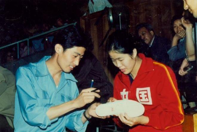 产运动鞋如今却很少有人问津谁在盲目跟风球盟会登录平台入口曾被捧上天的4种国(图16)
