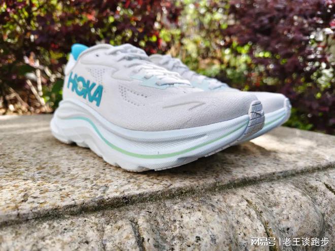 10：恰到好处的卓越跑鞋HOKA CLIFTON(图19)