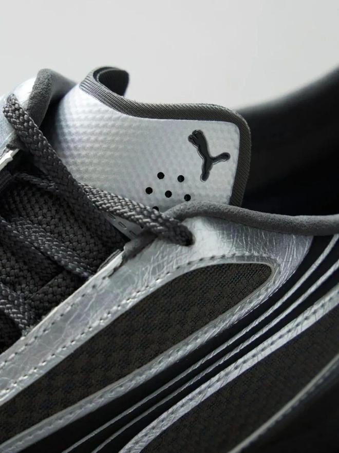 4双sneakers值得一冲！当「液态银」成春夏潮人招牌色这(图21)