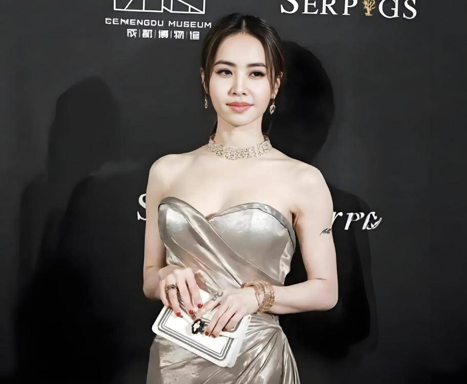 我相信你至少穿过三个牌子以上！全球最牛的10个鞋子品牌排行榜(图53)