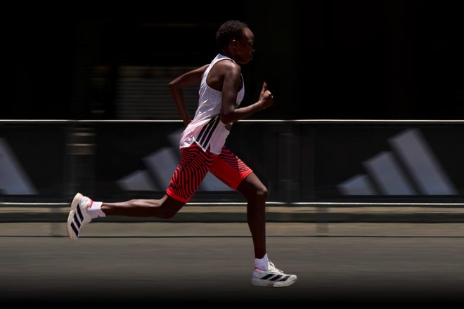 都没有中学生「专业」…这个时代专业运动员穿的(图4)